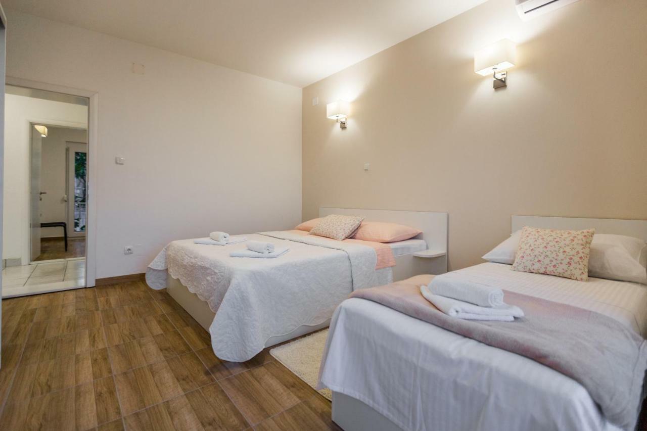 Apartmani Kristijan ツリクヴェニツァ エクステリア 写真