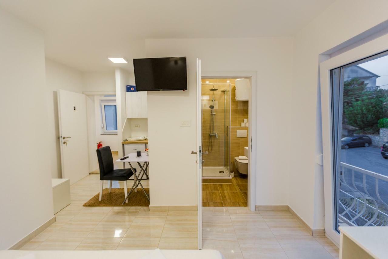 Apartmani Kristijan ツリクヴェニツァ エクステリア 写真