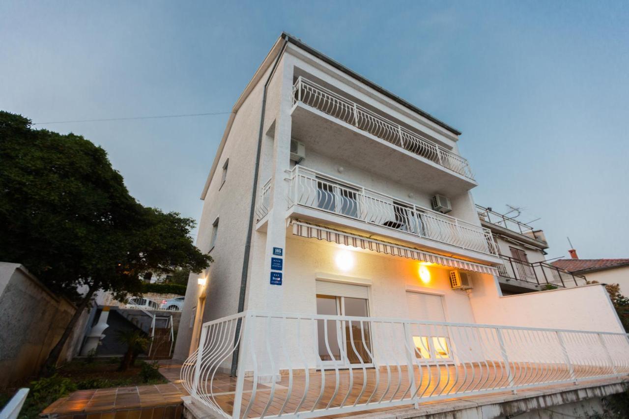 Apartmani Kristijan ツリクヴェニツァ エクステリア 写真